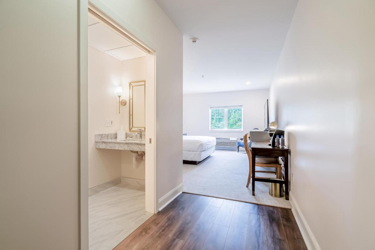 Chateau Renault Egg Harbor City 외부 사진