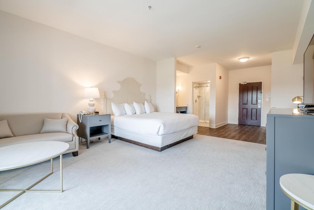 Chateau Renault Egg Harbor City 외부 사진