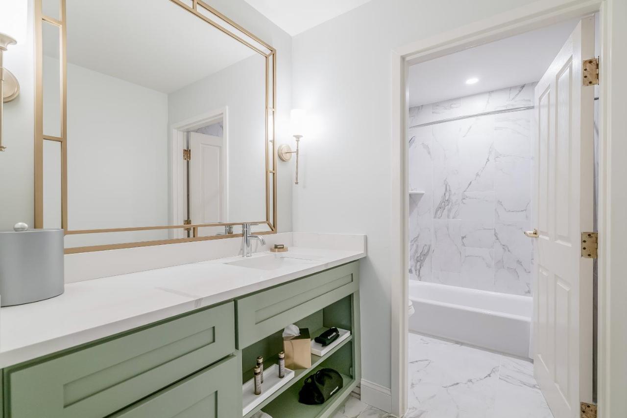 Chateau Renault Egg Harbor City 외부 사진