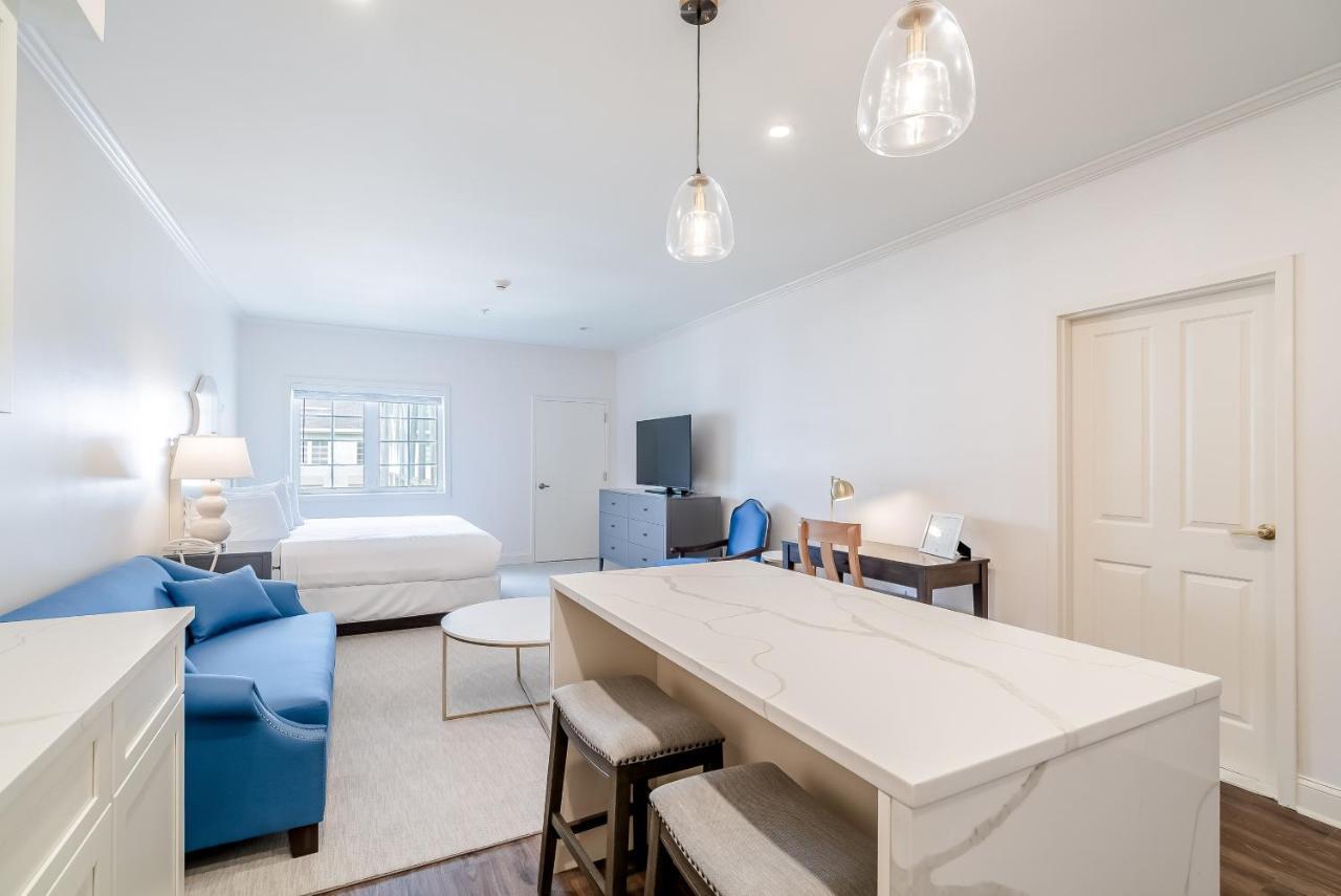 Chateau Renault Egg Harbor City 외부 사진
