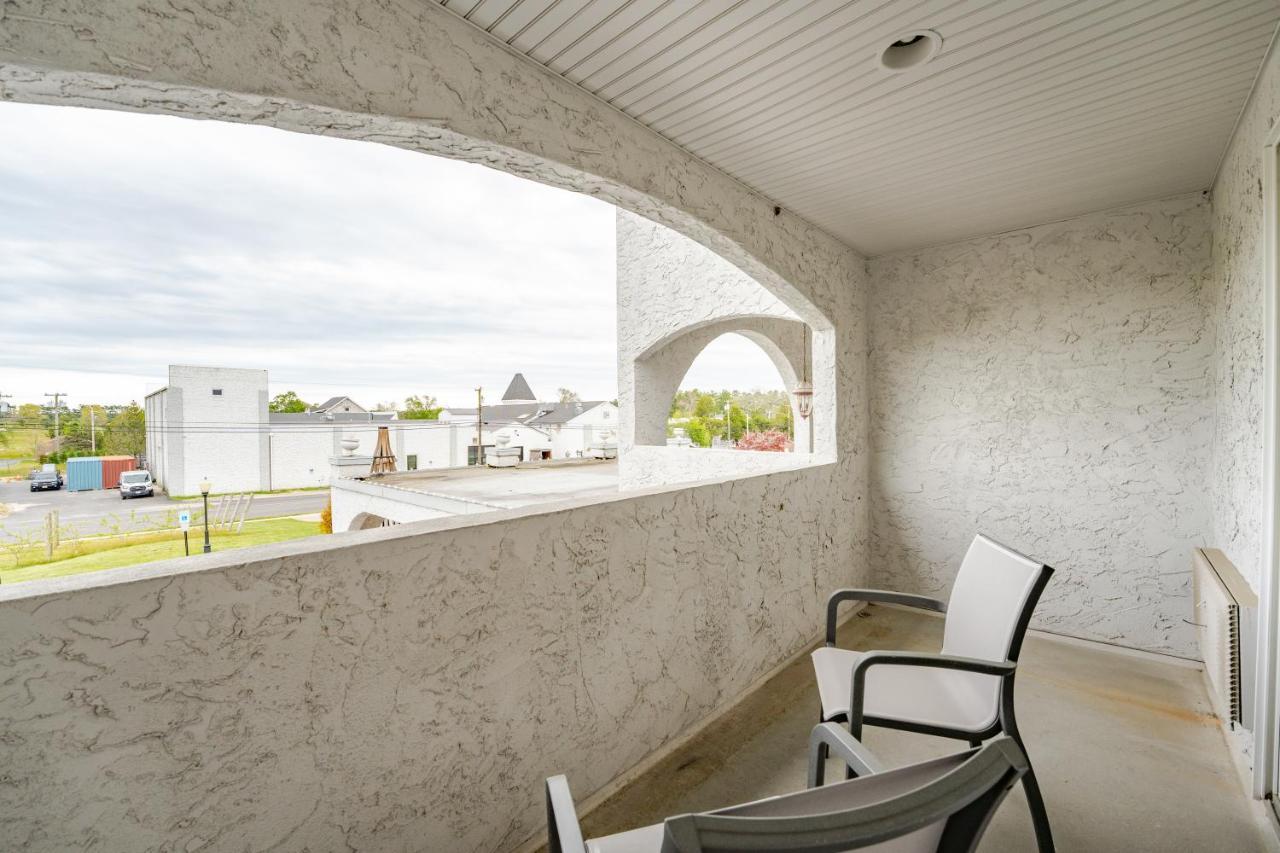 Chateau Renault Egg Harbor City 외부 사진