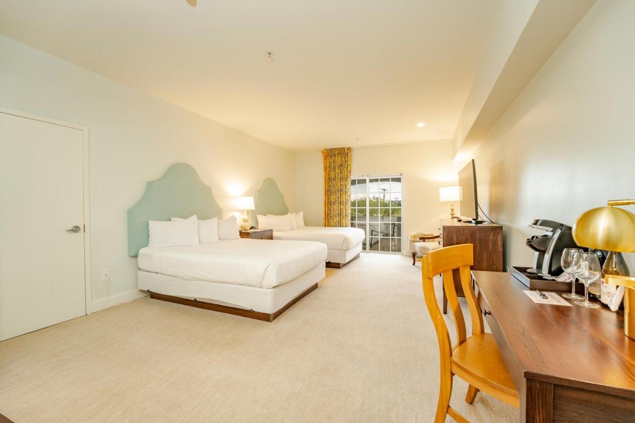 Chateau Renault Egg Harbor City 외부 사진