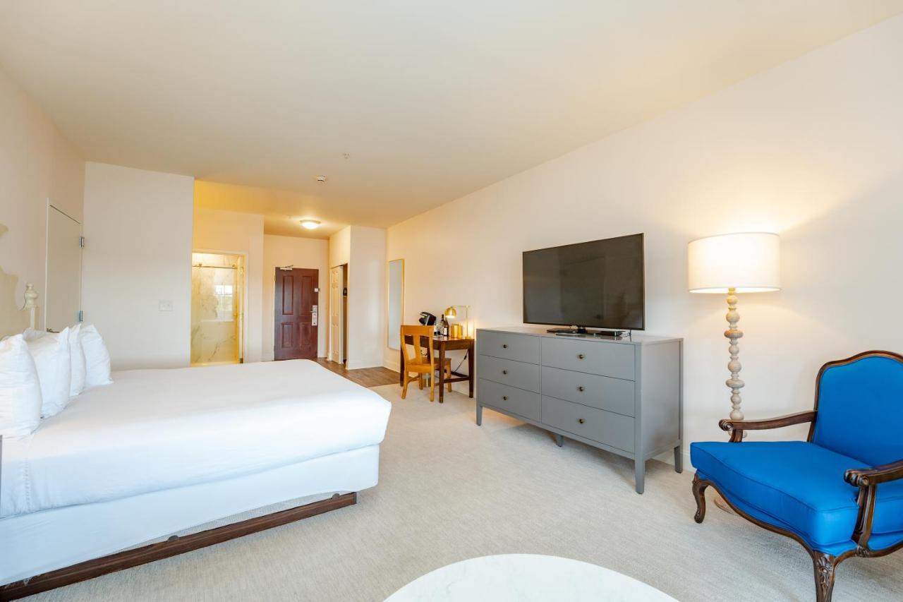 Chateau Renault Egg Harbor City 외부 사진
