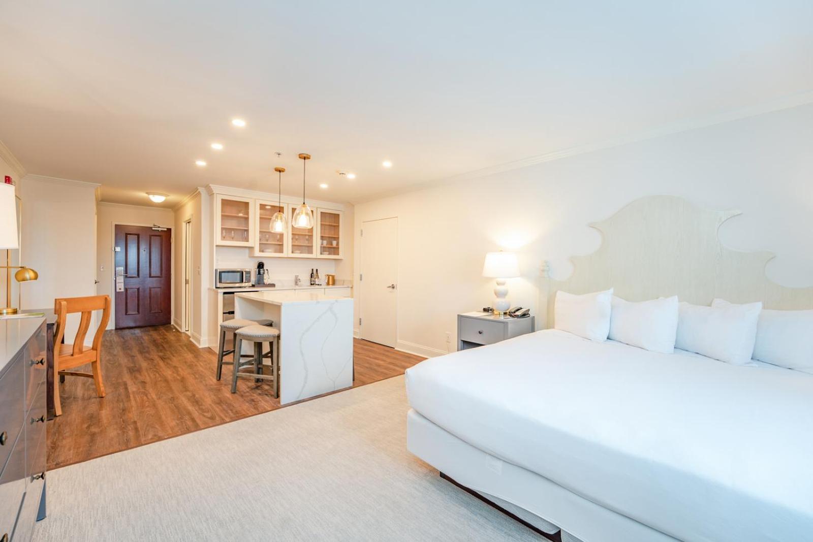 Chateau Renault Egg Harbor City 외부 사진